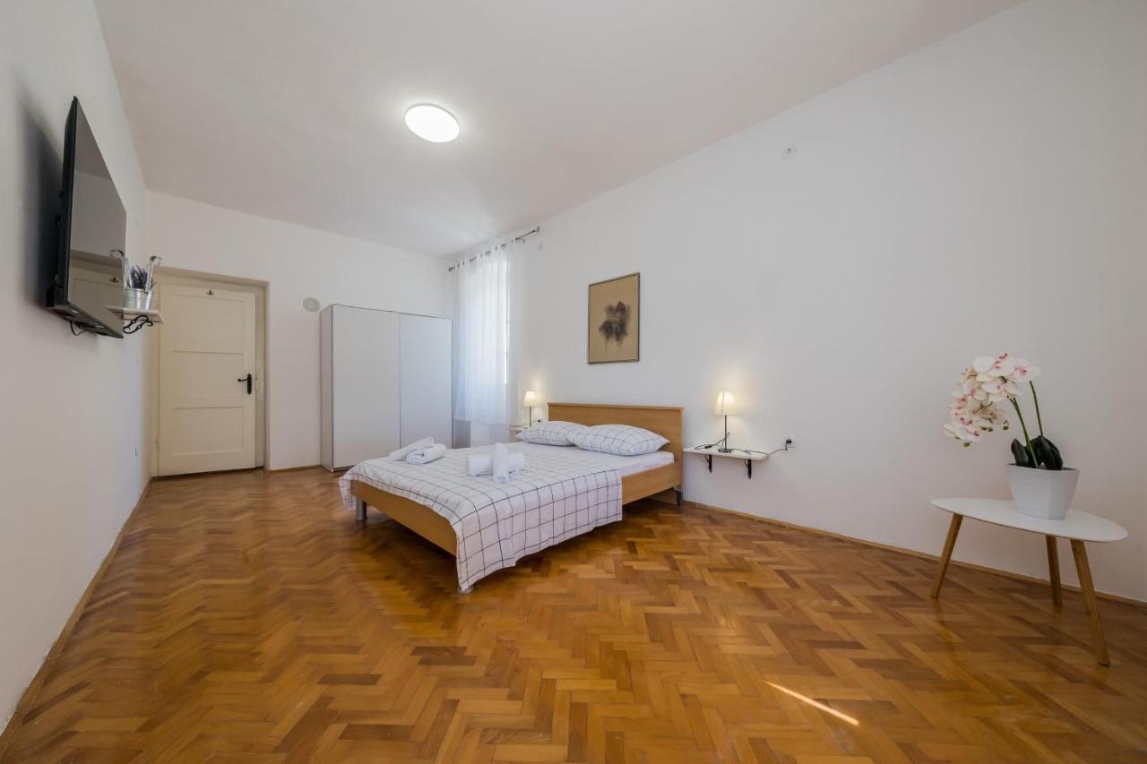 Seafront Apartments Karlo Kaštela Exterior foto