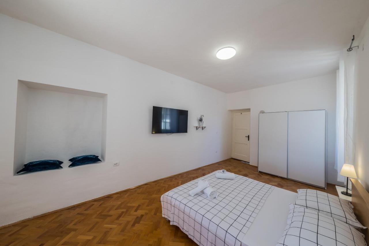 Seafront Apartments Karlo Kaštela Exterior foto